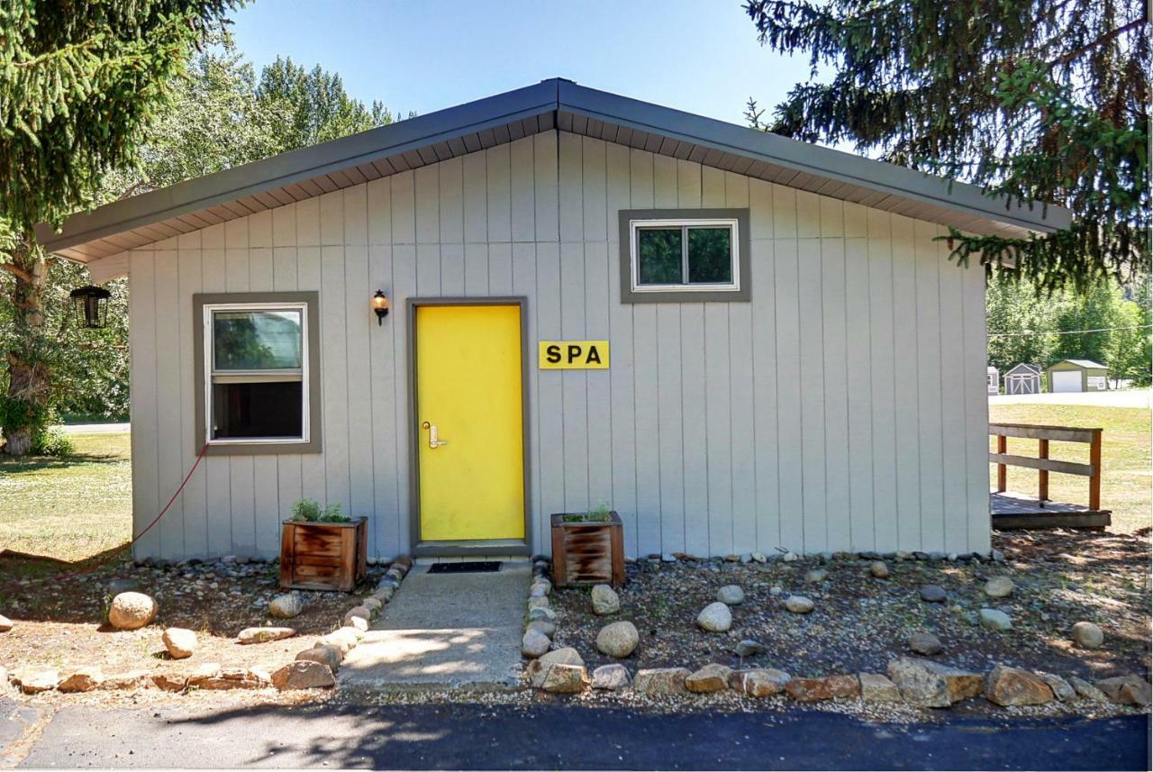 Idle A While Cabins Twisp Exterior foto